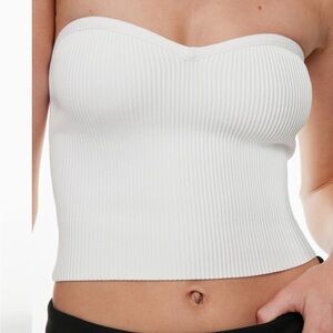 Aritzia Babaton
Sculpt Knit Sweetheart Tube Top